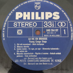 Les Petits Chanteurs-Danseurs De Kenge - La Vie En Brousse - Young Congo Sings (Vinyl)