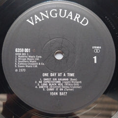 Joan Baez - One Day At A Time (Vinyl)