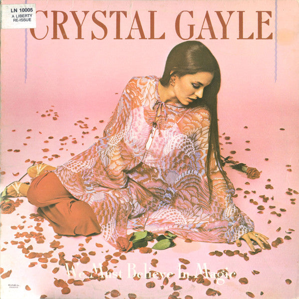 Crystal Gayle - We Must Believe In Magic (Vinyl) Image