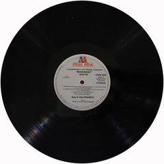 Renu (2) & Vijay Chaudhary - Muskurahat  (Vinyl)