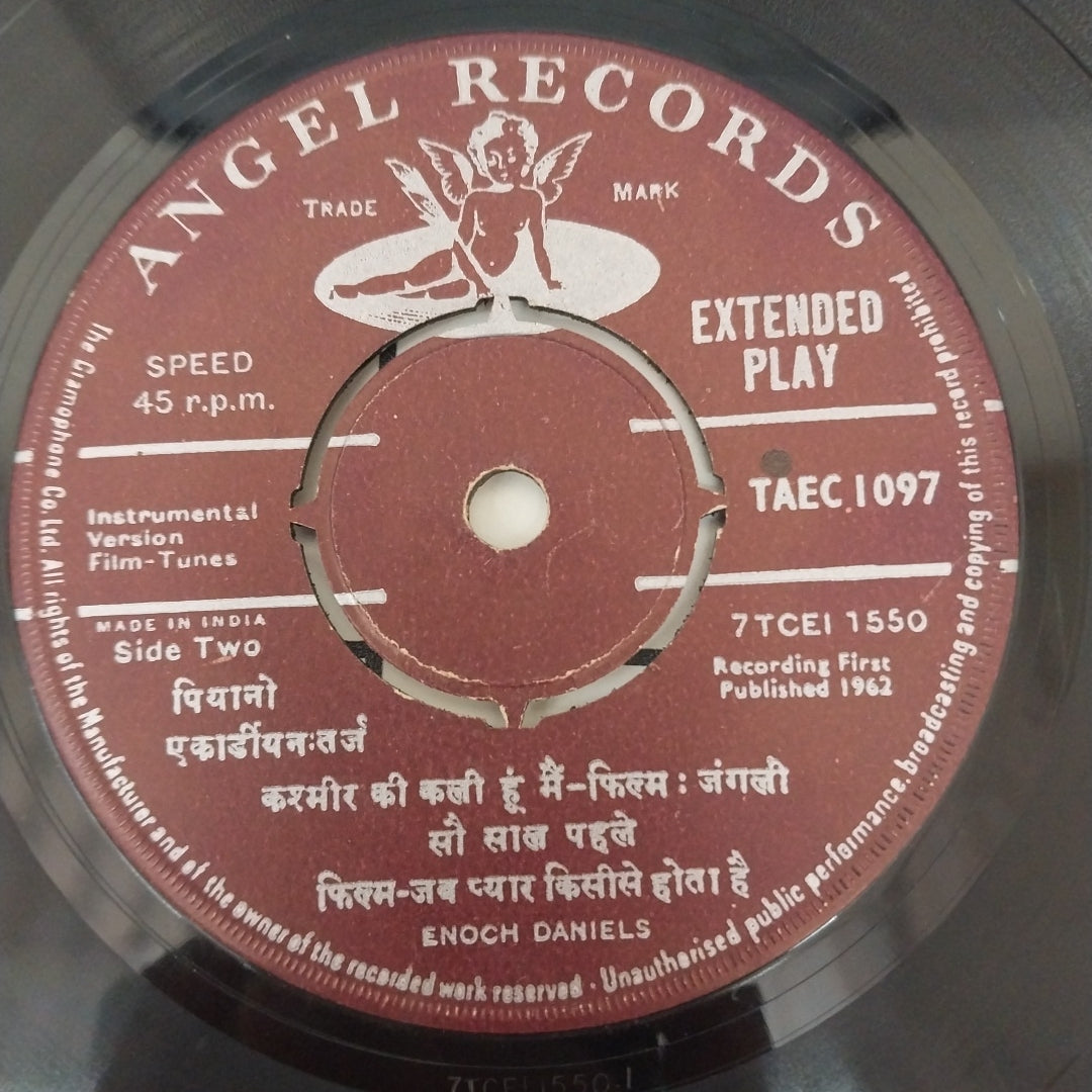 Enoch Daniels - Top Film Tunes On The Piano Accordian (45-RPM)