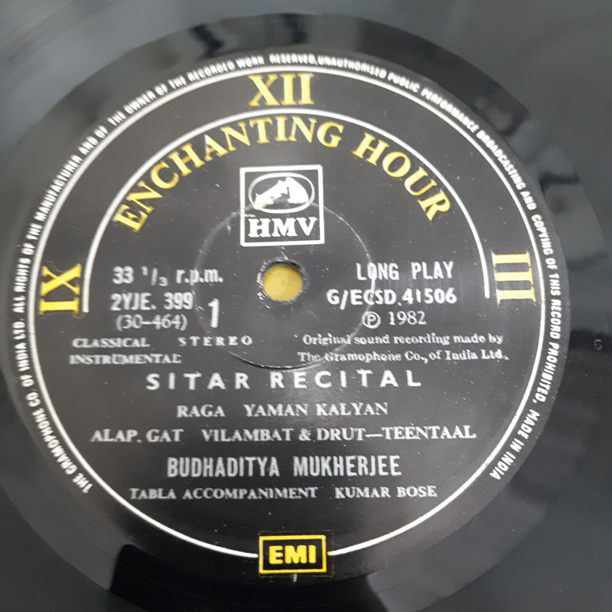 Budhaditya Mukherjee - Enchanting Hour With Budhaditya Mukherjee (Vinyl)