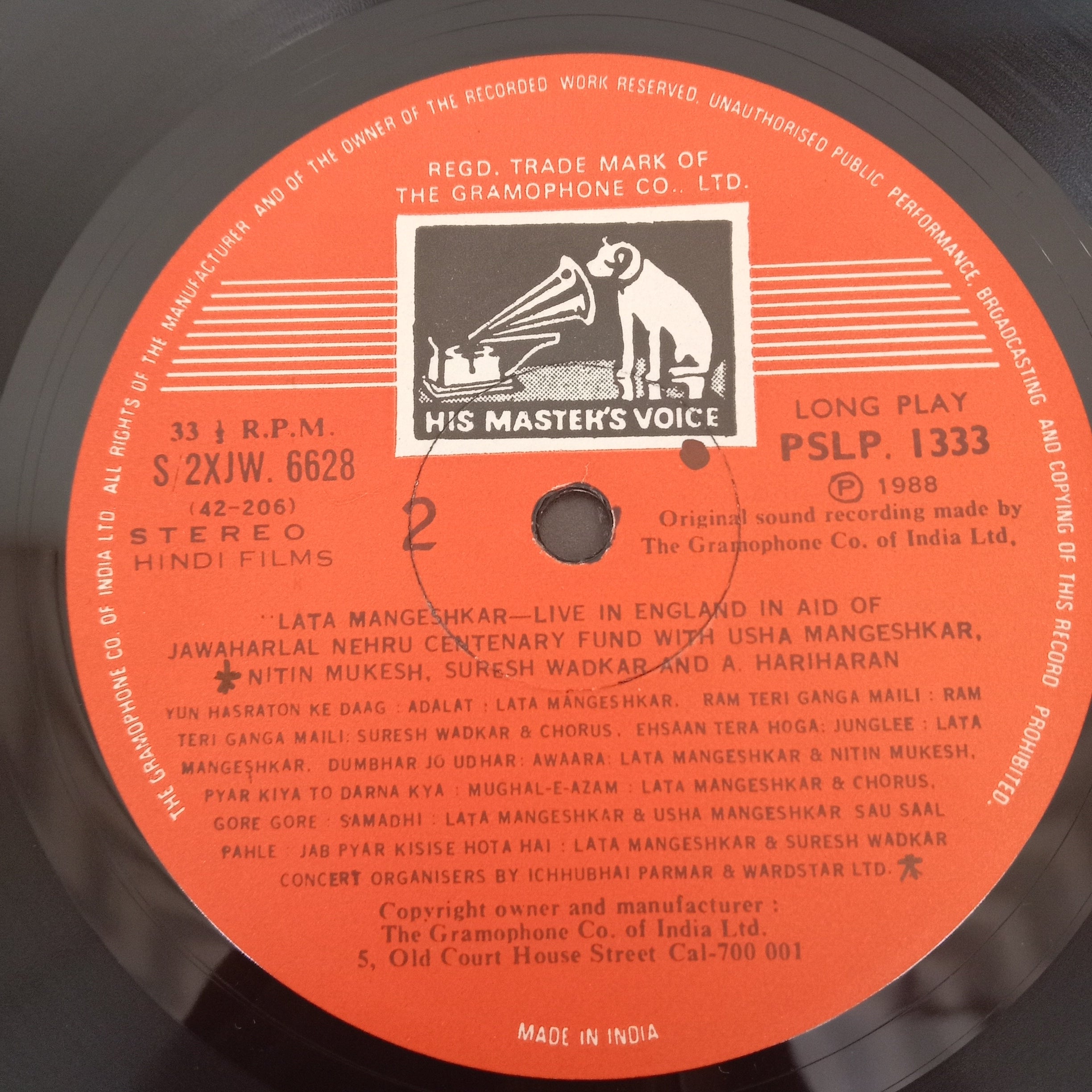 Lata Mangeshkar With Usha Mangeshkar, Nitin Mukesh, Suresh Wadkar, Hariharan - Lata Live In England (Vinyl) (2)