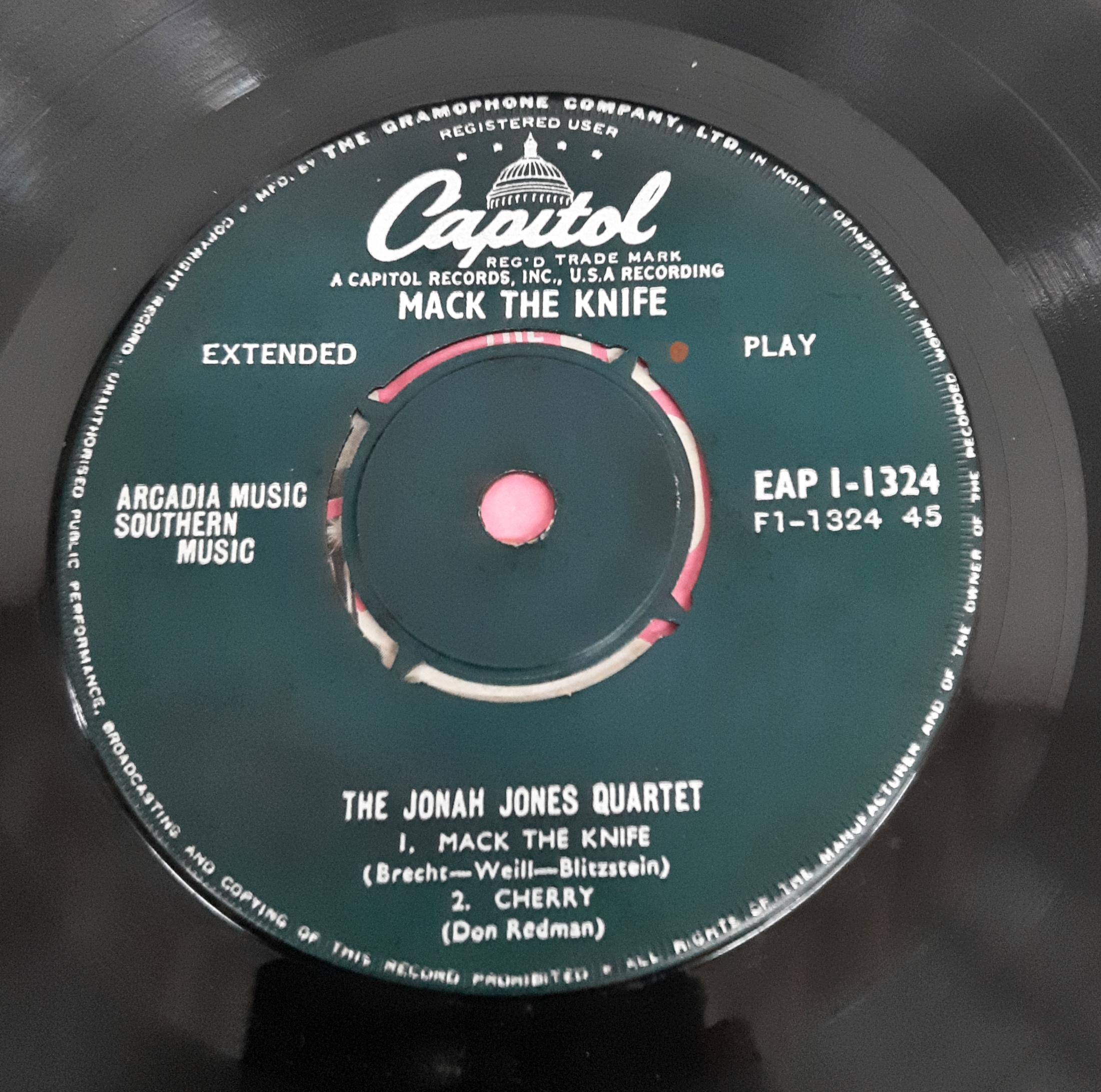 The Jonah Jones Quartette -  Mack The Knife (45-RPM)