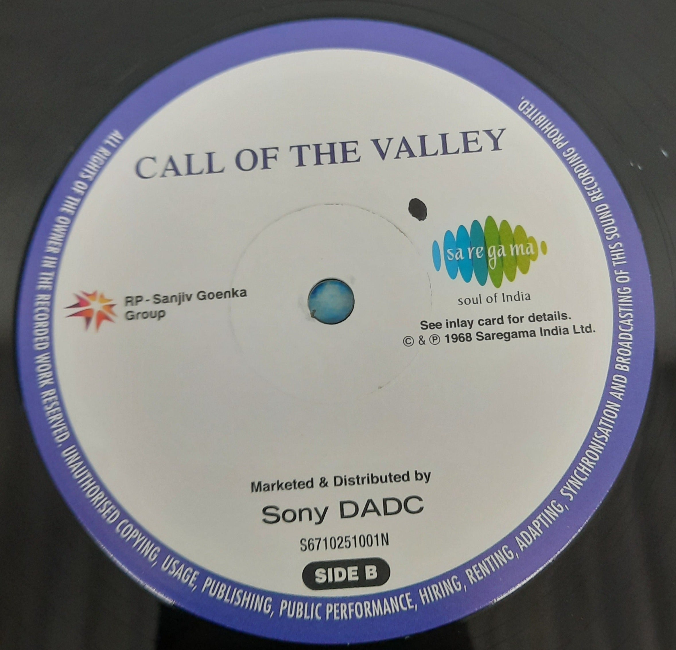 Pandit Shiv Kumar Sharma, Hariprasad Chaurasia, Brij Bhushan Kabra - Call Of The Valley (Vinyl)