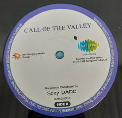 Pandit Shiv Kumar Sharma, Hariprasad Chaurasia, Brij Bhushan Kabra - Call Of The Valley (Vinyl)