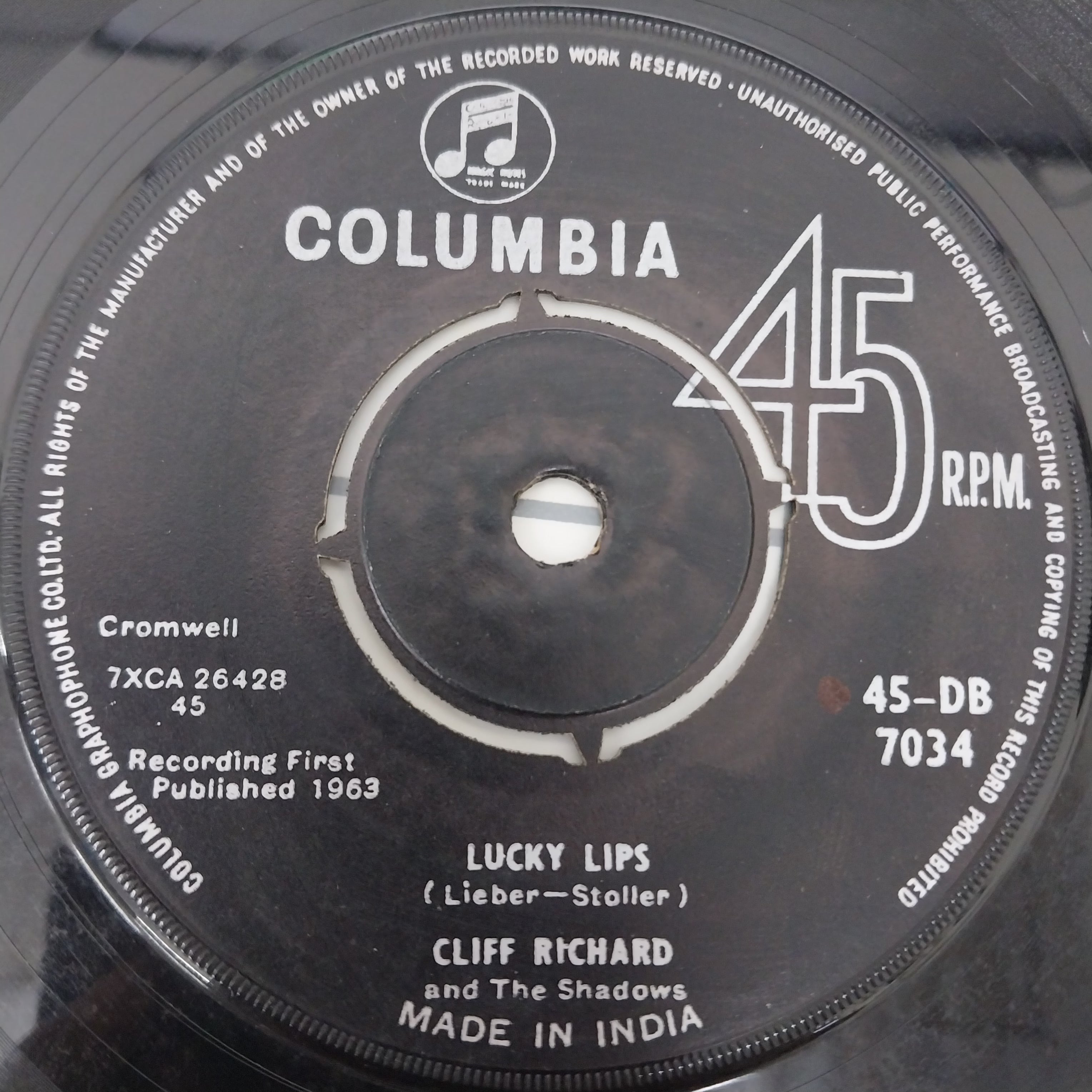 Cliff Richard And The Shadows - Lucky Lips (45-RPM)