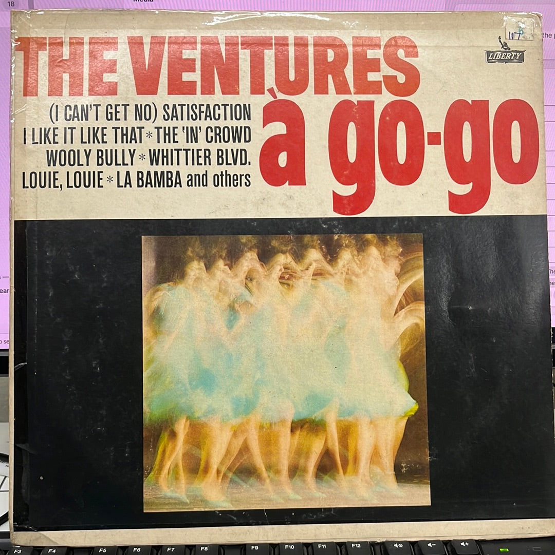 Ventures, The - À Go-Go (Vinyl)