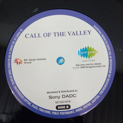 Pandit Shiv Kumar Sharma, Hariprasad Chaurasia, Brij Bhushan Kabra - Call Of The Valley (Vinyl)