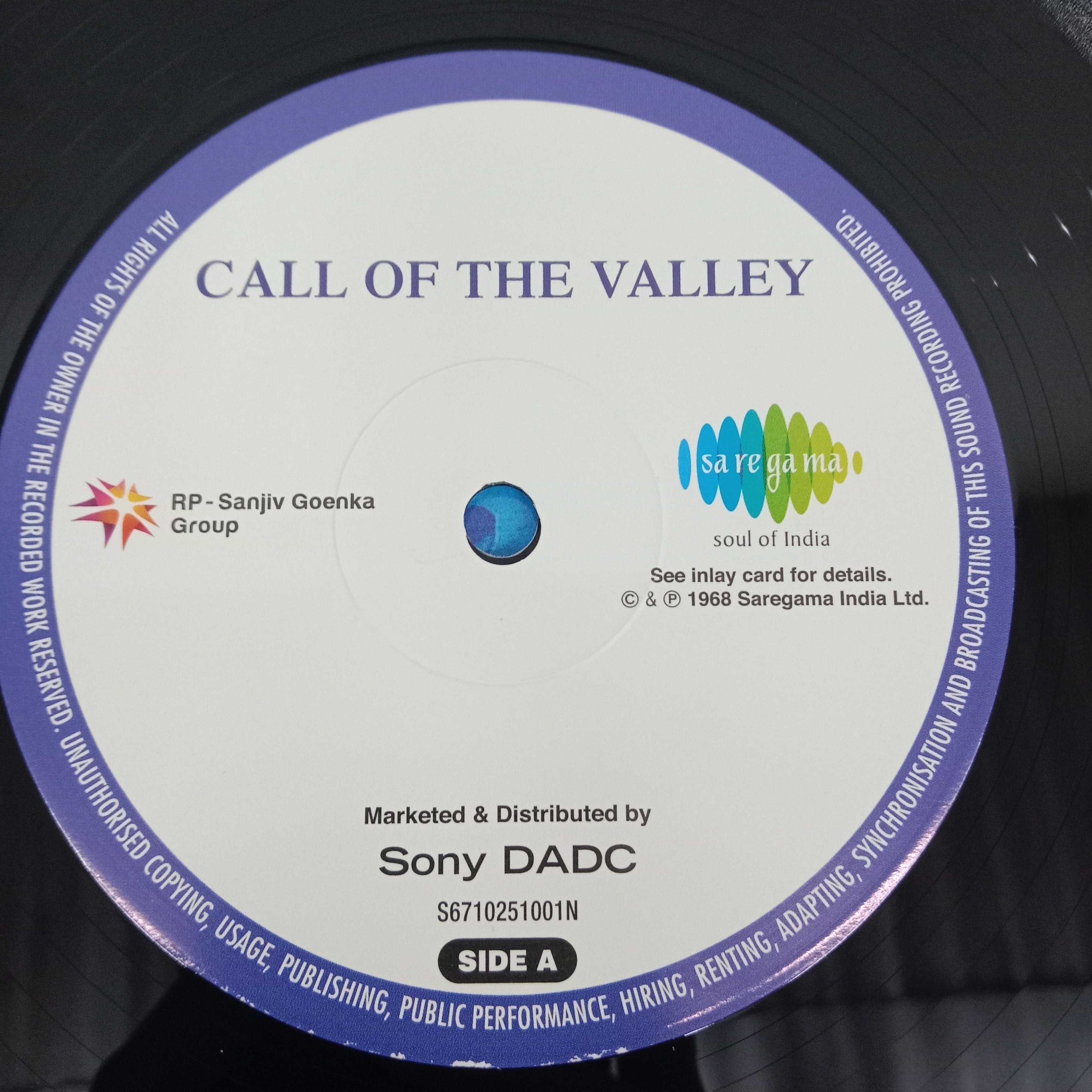 Pandit Shiv Kumar Sharma, Hariprasad Chaurasia, Brij Bhushan Kabra - Call Of The Valley (Vinyl)