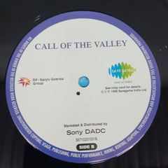 Pandit Shiv Kumar Sharma, Hariprasad Chaurasia, Brij Bhushan Kabra - Call Of The Valley (Vinyl)