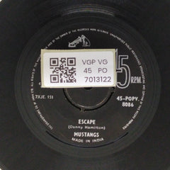 Mustangs - Gonks Go Beat / Escape (45-RPM)