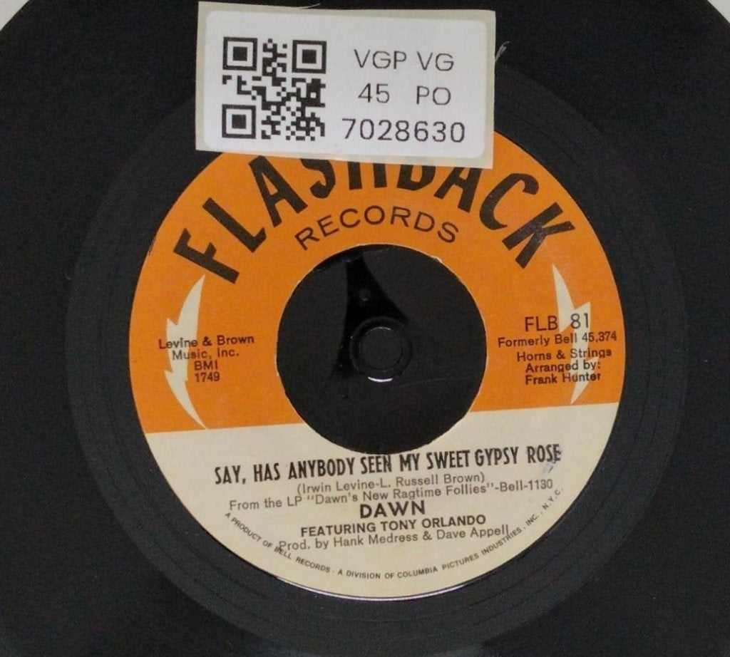 Dawn featuring Tony Orlando - Tie a Yellow Ribbon Round the Ole Oak Tree (45-RPM)