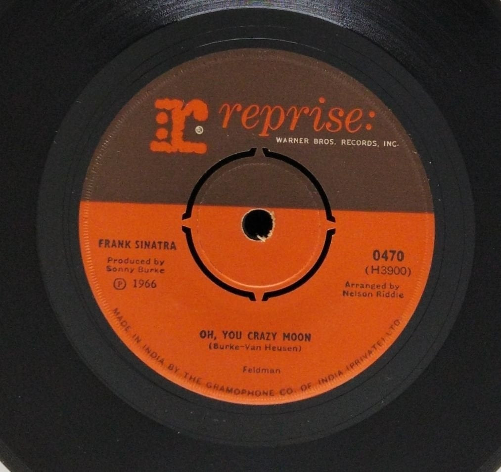 Frank Sinatra - Oh, You Crazy Moon / Strangers in the Night (45-RPM)