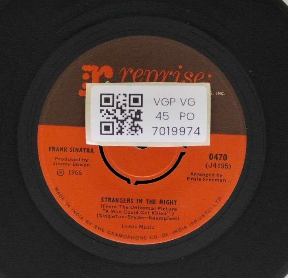 Frank Sinatra - Oh, You Crazy Moon / Strangers in the Night (45-RPM)