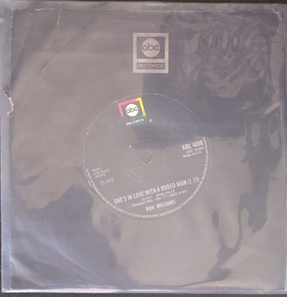 Don Williams - She's In Love With A Rodeo Man (45-RPM)