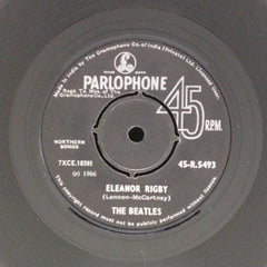 The Beatles - Eleanor Rigby / Yellow Submarine (45-RPM)