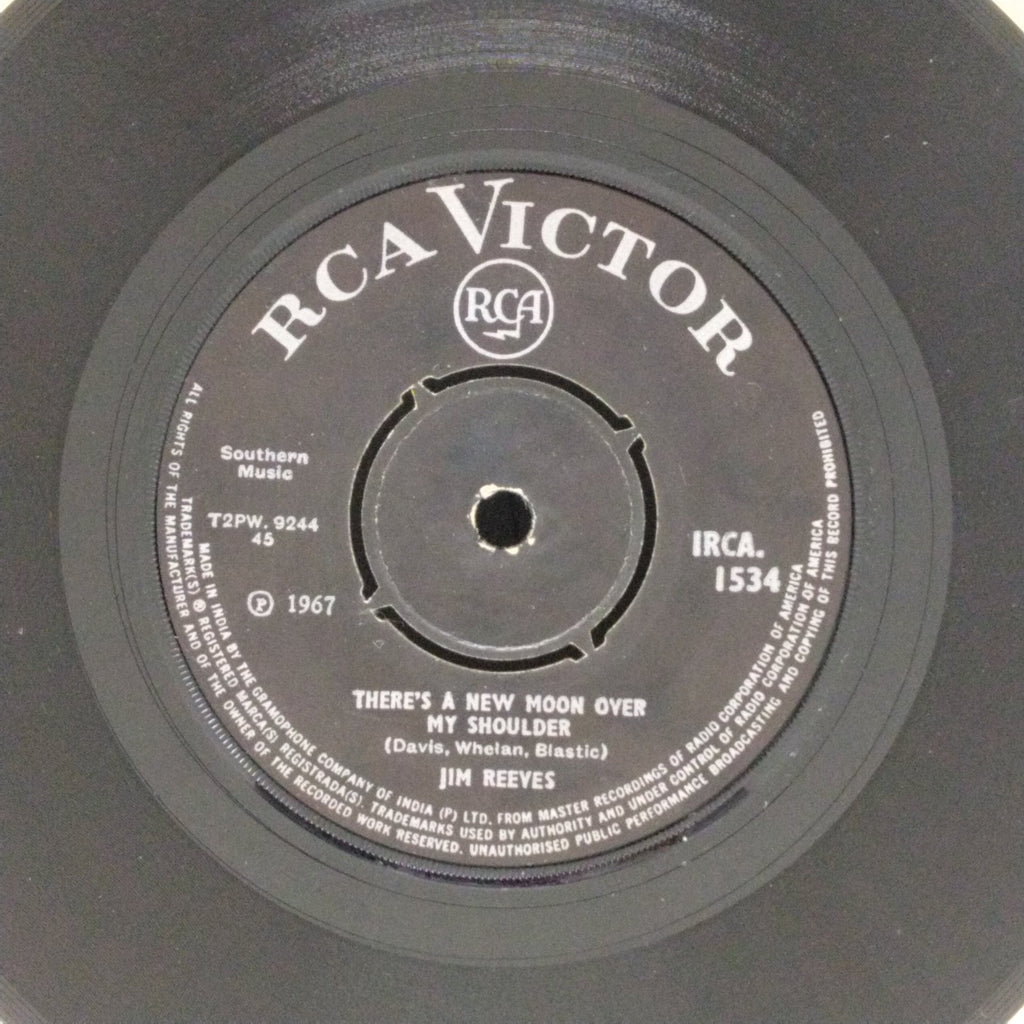 Jim Reeves - There's a New Moon Over My Shoulder (45-RPM)