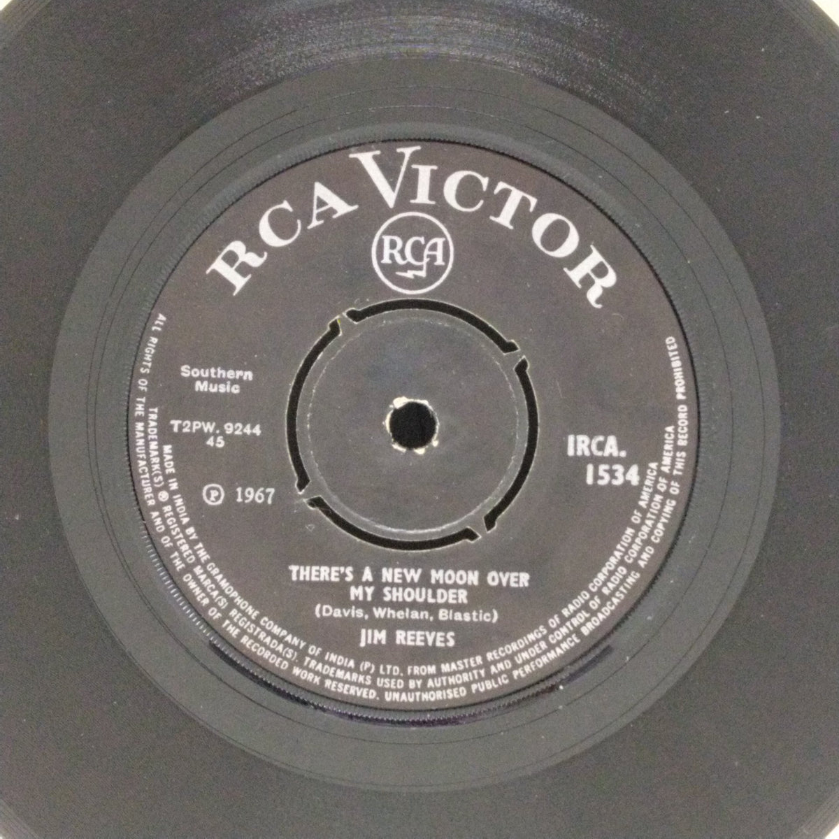 Jim Reeves - There's a New Moon Over My Shoulder (45-RPM)