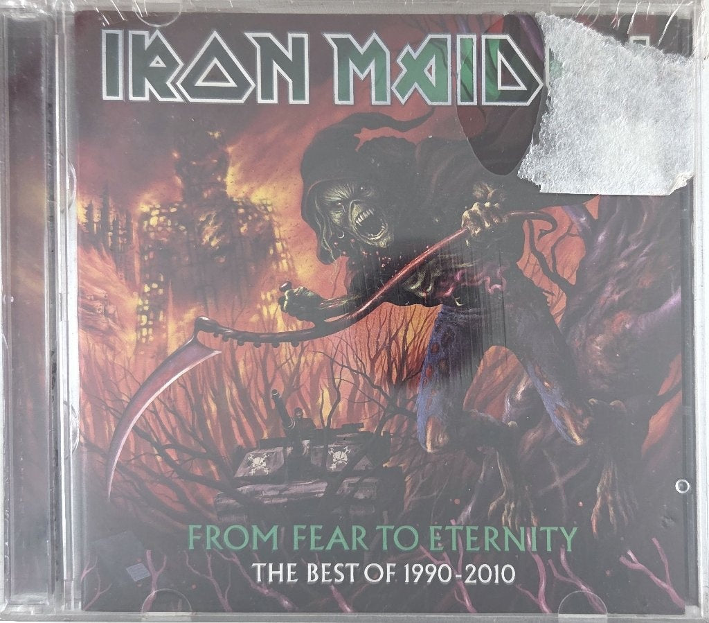 Iron Maiden - From Fear to Eternity: The Best of 1990-2010 (CD) (2)