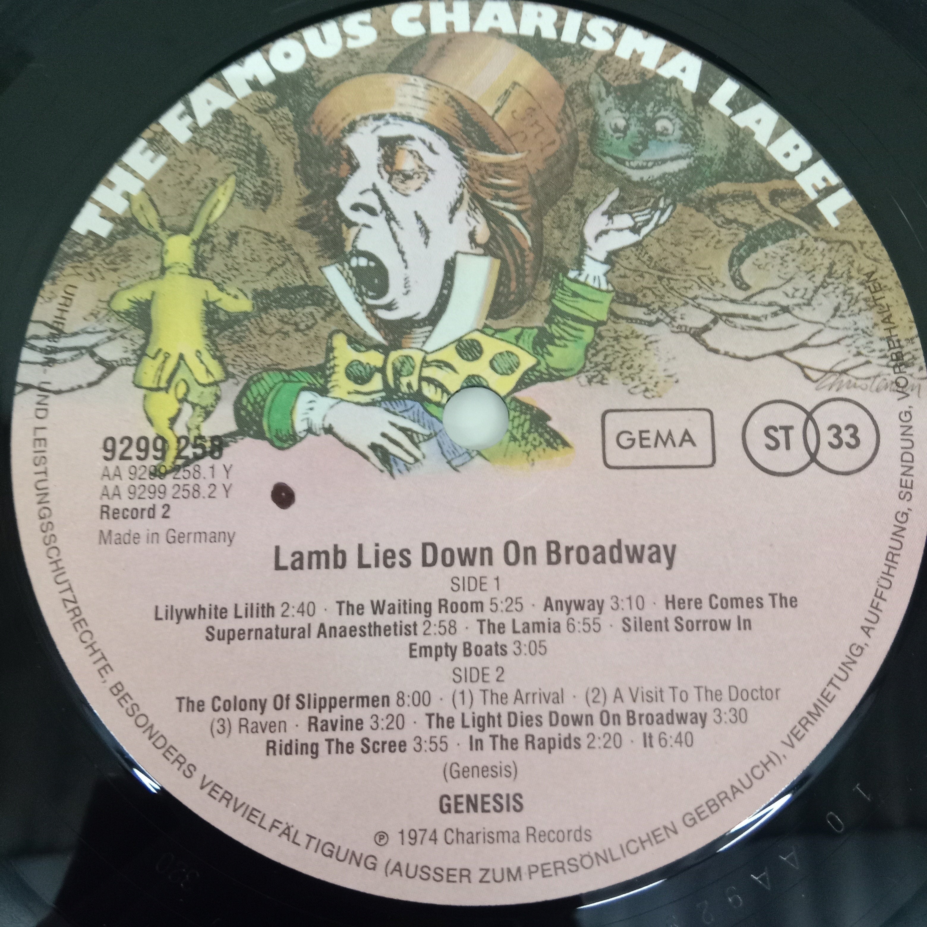 Genesis - The Lamb Lies Down On Broadway (Vinyl) (2)