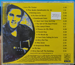 ELVIS PRESLEY THE LEGEND LIVES (CD)