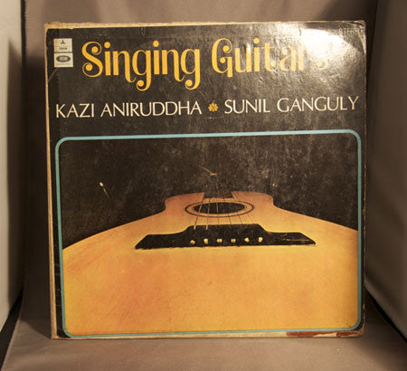 Kazi Aniruddha & Sunil Ganguly - Singing Guitars (Vinyl) Image